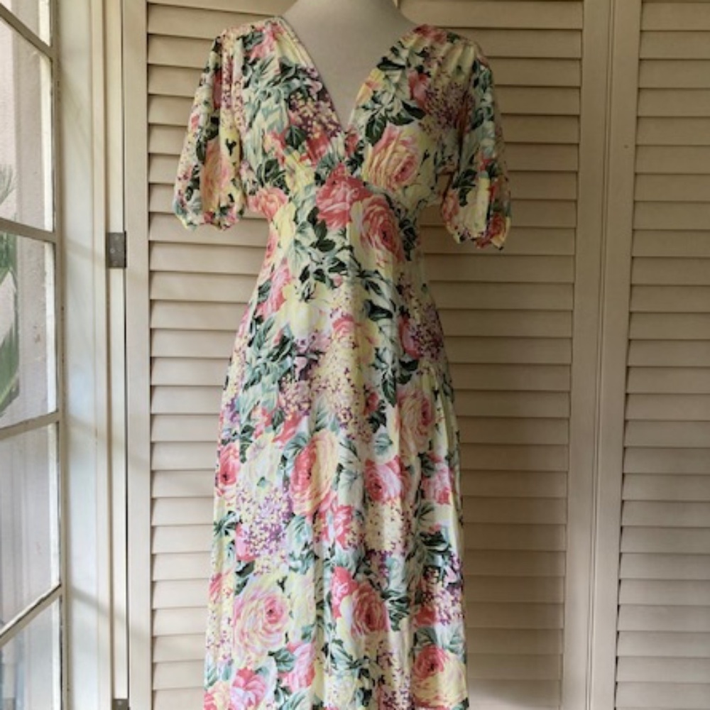 Faithfull The Brand Floral Print Midi Length Dress